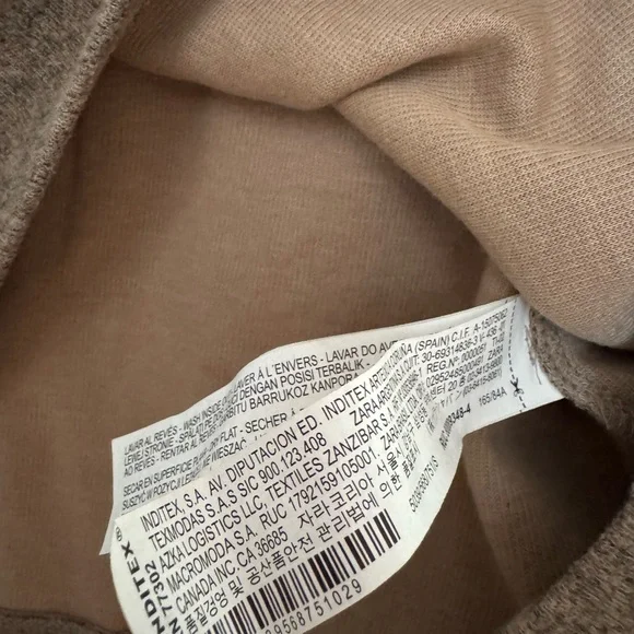 Zara Women's Tan Crewneck Sweater - Picture 4 of 5